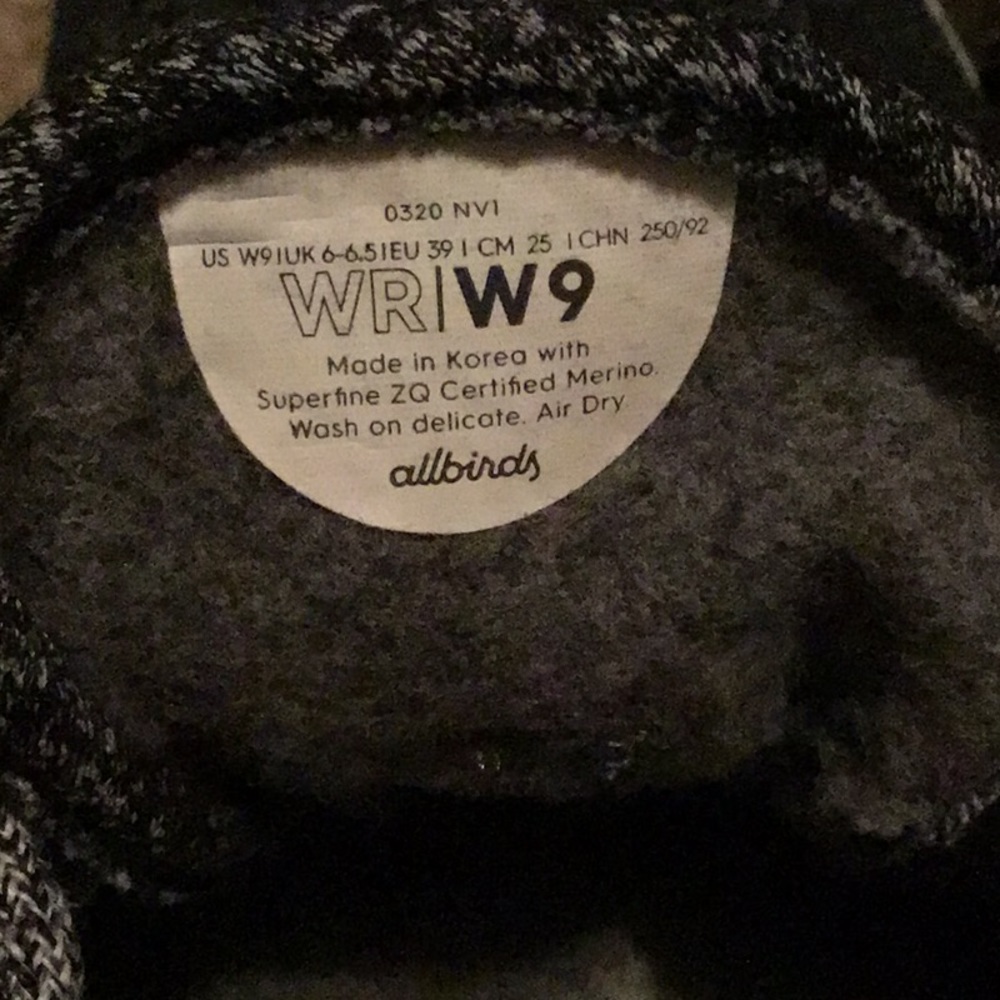 ALL BIRDS GRAY FLANNEL MOST COMFORTABLE SNEAKER EVER 9 M - Picture 8 of 9